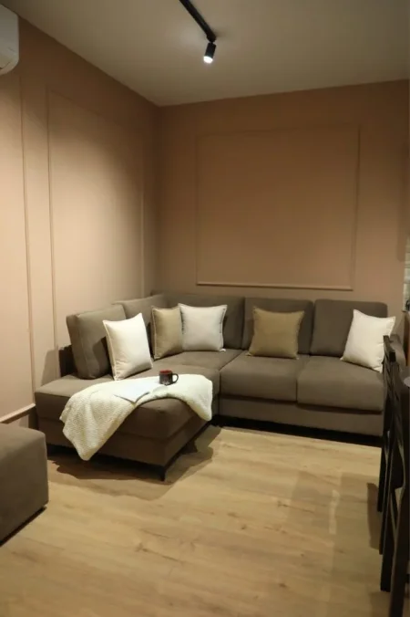 Durres, jepet me qera apartament 1+1+Ballkon Kati 4, 70 m² 500 € (Vollga)