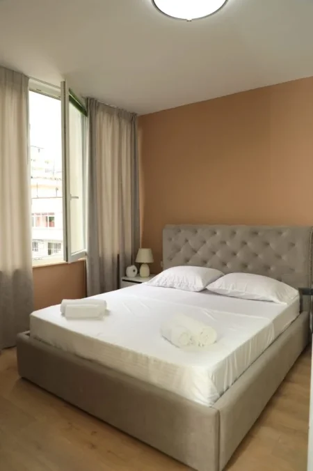 Durres, jepet me qera apartament 1+1+Ballkon Kati 4, 70 m² 500 € (Vollga)