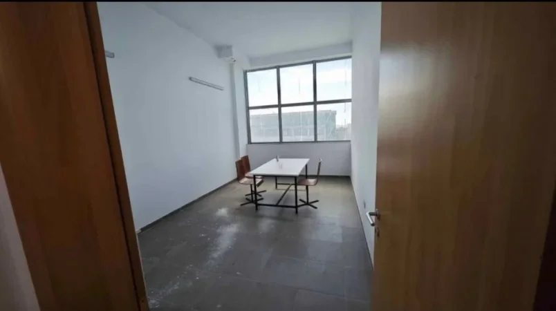 Durres, shitet ambjent biznesi Kati 3, 330 m² 350.000 € (Rr. Adria)