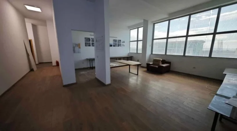 Durres, shitet ambjent biznesi Kati 3, 330 m² 350.000 € (Rr. Adria)