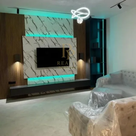 Tirane, jepet me qera Vile 2+1+Ballkon Kati 2, 140 m² 1.500 € (Sauk)