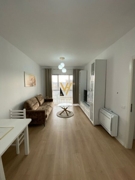 Tirane, jepet me qera apartament 2+1+Ballkon Kati 6, 75 m² 500 € (OXHAKU)