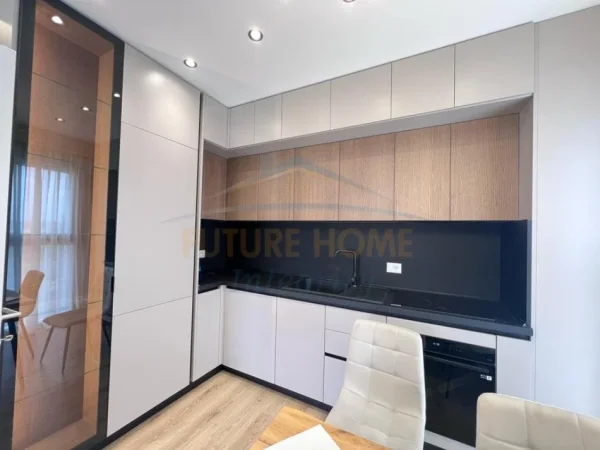 Tirane, jepet me qera apartament 1+1+Ballkon Kati 6, 67 m² 600 € (Jordan Misja)