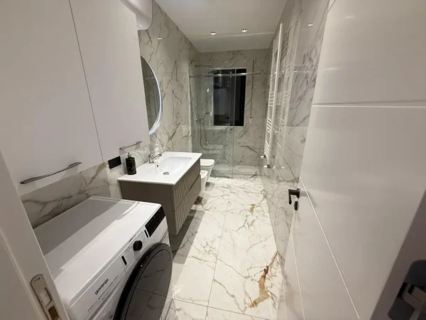 Tirane, jepet me qera apartament 2+1+Ballkon Kati 3, 100 m² 800 € (rruga nexho konomi)