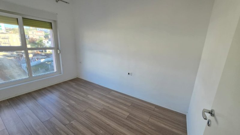 Tirane, jap me qera apartament 1+1+Ballkon Kati 6, 58 m² 280 € (Rruga Pasho Hysa)